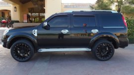 Well-kept Ford Everest 2013 for sale