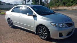 Well-maintained Toyota Altis E 2011 for sale