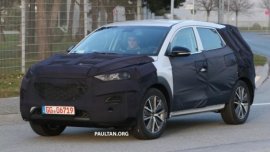 Hyundai Tucson 2019 facelift spied, revealing a new honeycomb grille