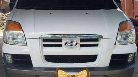HYUNDAI STAREX 2004 Manual White For Sale 