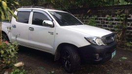 FOR SALE: Toyota Hilux 2010 J