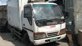 Like new Isuzu Elf for sale