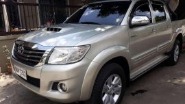 Toyota Hilux 2014 Silver Pickup For Sale 