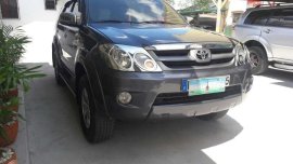 Toyota Fortuner 2006 AT Gray SUV For Sale 