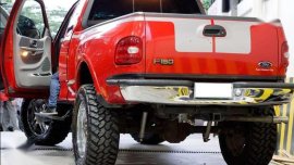 2002 ForD F150 lariat for sale 