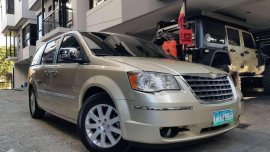 2011 Chrysler Town and Country FOR SALE