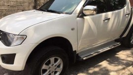 2013 Mitsubishi Strada GLX-V AT for sale 
