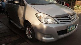 FOR SALE TOYOTA Innova J gas 2009