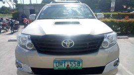 Toyota Fortuner 2013 4x2 AT White SUV For Sale 