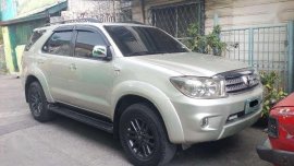 Toyota Fortuner G 2011 FOR SALE