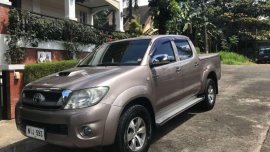 2010 Toyota Hilux 4x4 AT Beige Pickup For Sale 