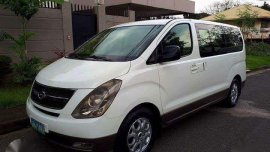 2011 Hyundai Starex GOLD White For Sale 