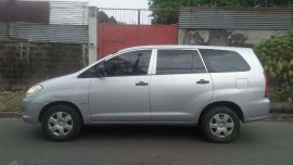 Toyota Innova J 2008 Diesel Silver SUV For Sale 