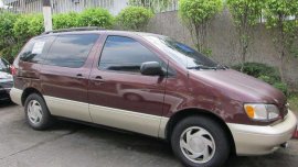 1998 Toyota Sienna family van FOR SALE