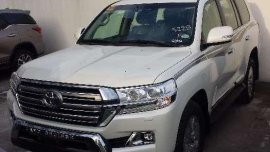 FOR SALE 2018 TOYOTA Land Cruiser Prado Gas with unit available