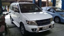 2015 Isuzu Crosswind XTO - turbo diesel manual tranny for sale