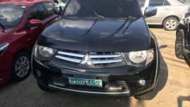 Mitsubishi Strada manual diesel 4x4 2011 for sale