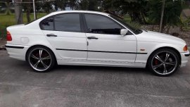 BMW 325i 2003 good as new for sale 