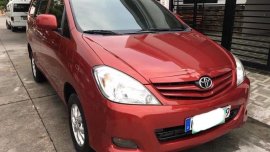Toyota Innova E 2010 model for sale