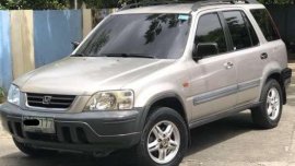 Well-kept Honda CrV 2000 for sale