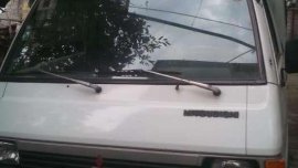 FOR SALE MITSUBISHI L300 (2004 model)