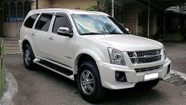 Isuzu Alterra Urban Cruiser X Automatic Diesel Top of the Line