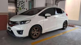 Well-maintained Honda Jazz GX 2014 for sale