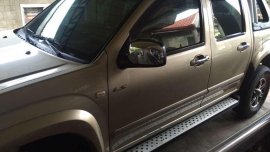 Well-kept Isuzu D-max 2010 for sale