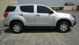 Good as new Isuzu MU-x 2015 for sale