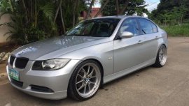 Well-maintained BMW 320i AT 2008 for sale