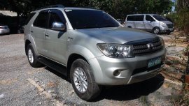 Toyota Fortuner 2009 G A/T for sale
