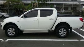 Mitsubishi Strada GLX mt 2012 for sale 