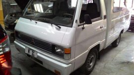 Mitsubishi L300 FB Deluxe Model 2001
