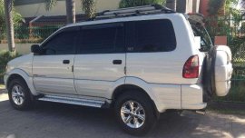 Isuzu Crosswind 2004 XUVi AT pearl white