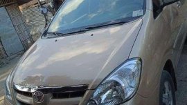 TOYOTA Innova G Gas 2.0 limited edition 2006 model. 