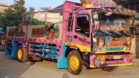 Like new Isuzu forward for sale