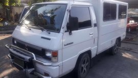 2005 Mitsubishi L300 dual aircon