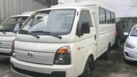 HYUNDAI  H100 Dual Aircon MT Self-employed