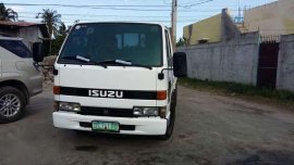 Like new Suzuki Elf for sale