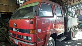 Like new Isuzu Elf for sale