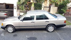 Mercedes Benz 260E 1988 for sale