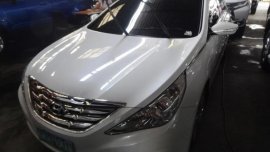 2012 Hyundai Genesis Automatic Gasoline well maintained
