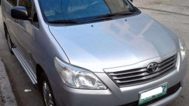 2012 Toyota Innova E, manual transmission, 
