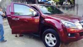 Not standard wheels,  Isuzu D-max 2015  