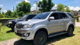 Toyota Fortuner G 2015 MT All Stock 32k mileage