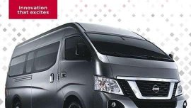 2018 Nissan NV350 Urvan Premium 2.5L MT AT vs Hiace Grandia