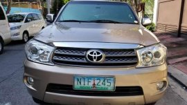2010 TOYOTA  Fortuner g diesel automatic