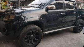 Toyota Hilux 2013 diesel manual FOR SALE 