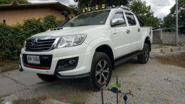 Toyota Hilux 2015 Trd manual 4by2 white 998000