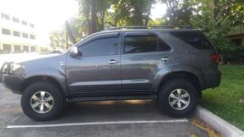 2009 acquired Toyota Fortuner G Matic Diesel 4x2 Casa Maintained